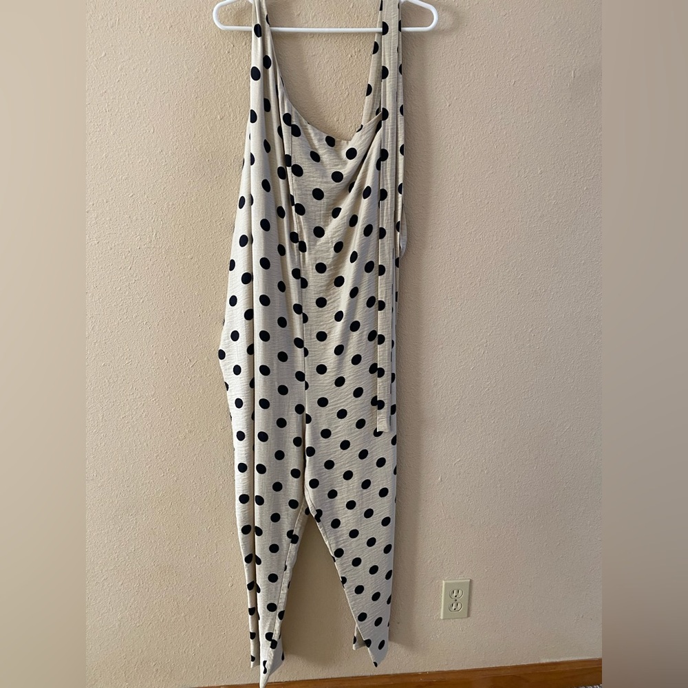 The Shay Jumpsuit from Hatch - Picture 5 of 6